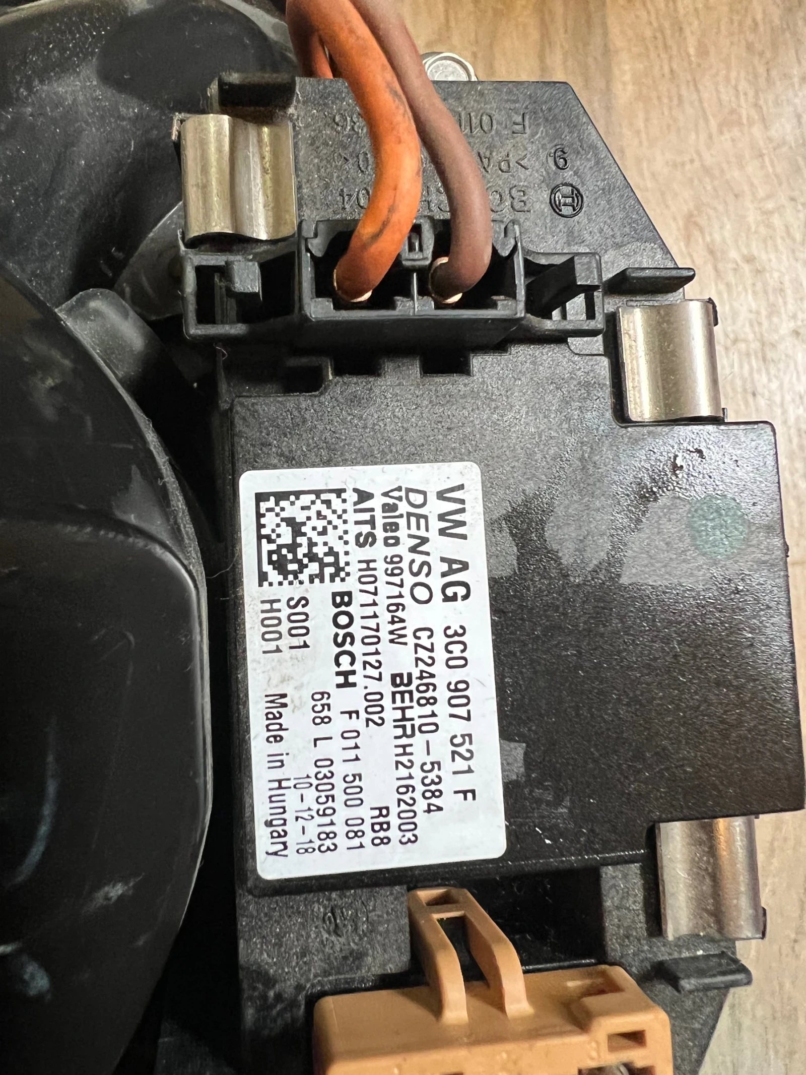 35987694C ���������� ����� � �������  VW AUDI  3C0907521F CZ246810-5384 997164W | Mobile.bg � ����������� 2