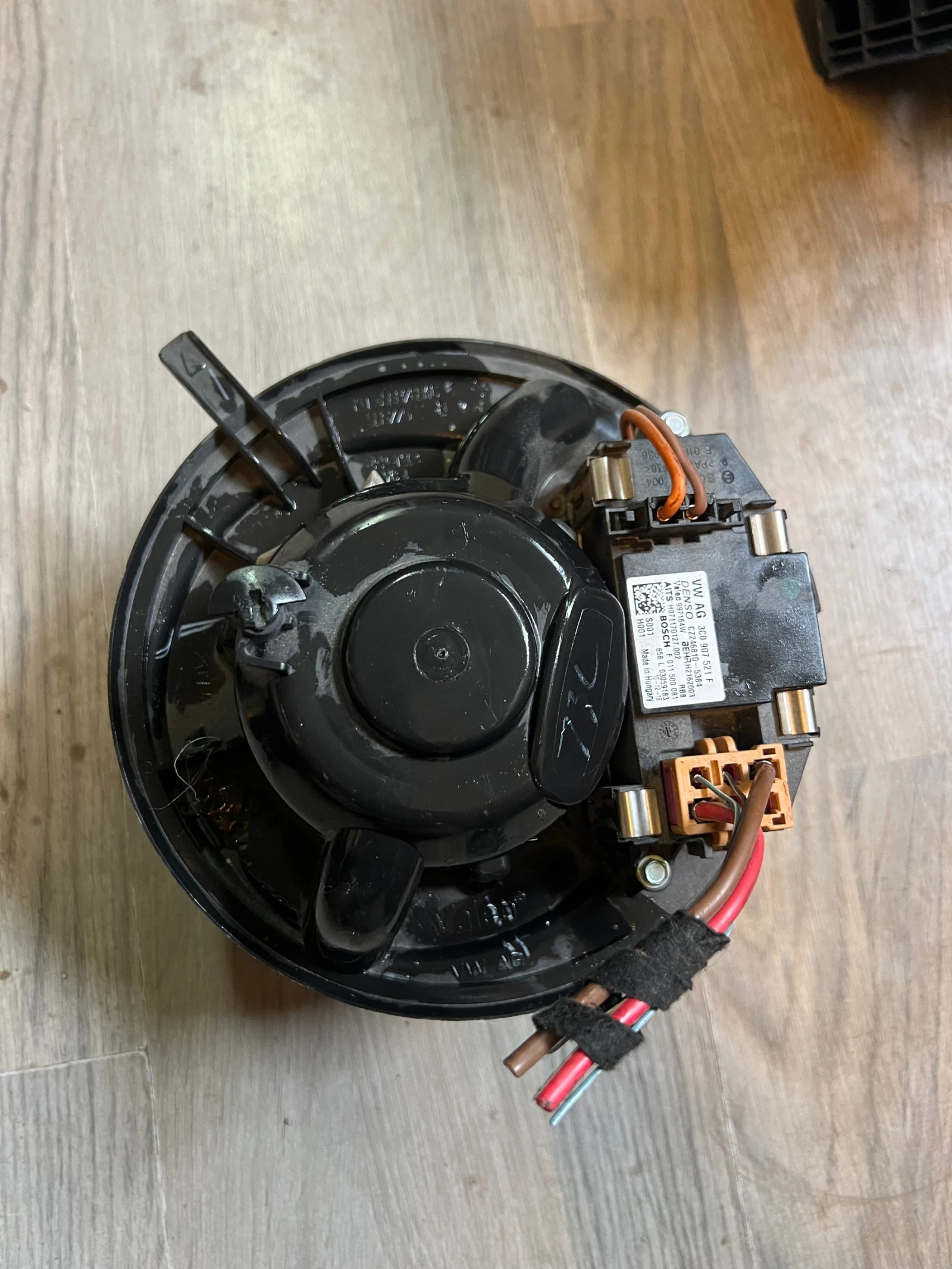 35987694C ���������� ����� � �������  VW AUDI  3C0907521F CZ246810-5384 997164W | Mobile.bg � ����������� 1