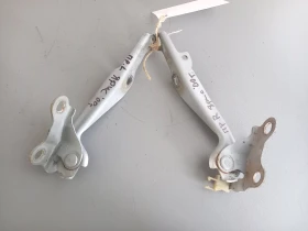 Панти преден капак Тойота Ярис (к)