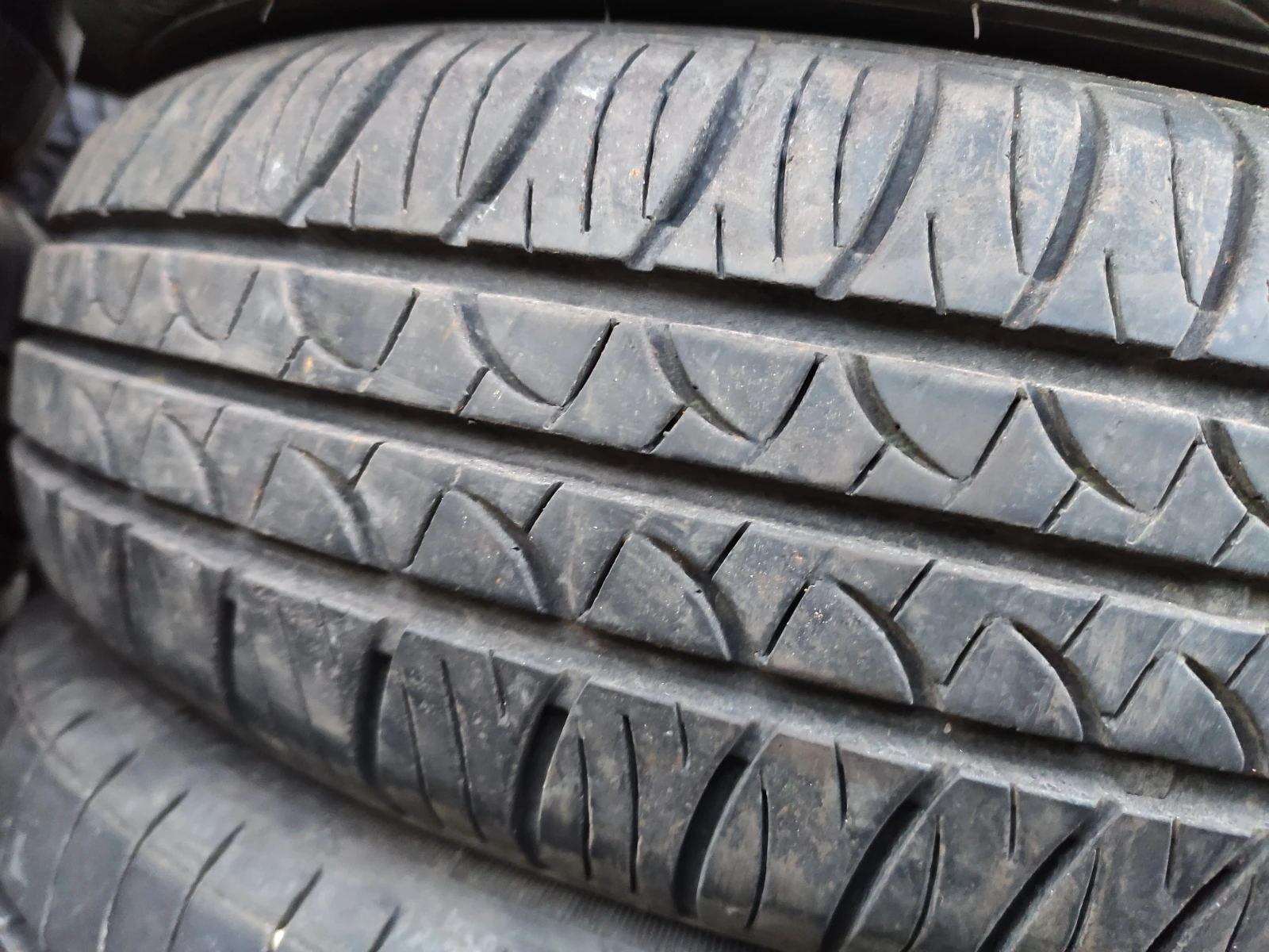 Гуми Летни 165/70R14, снимка 4 - Гуми и джанти - 53980557