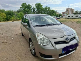 Toyota Corolla verso 1, 6 ГАЗ, снимка 9