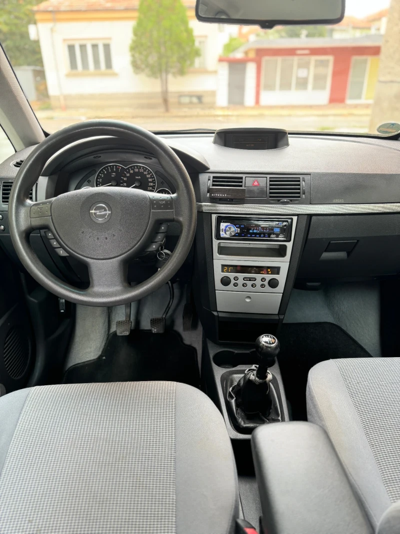 Opel Meriva 1.8 i , снимка 12 - Автомобили и джипове - 47235205