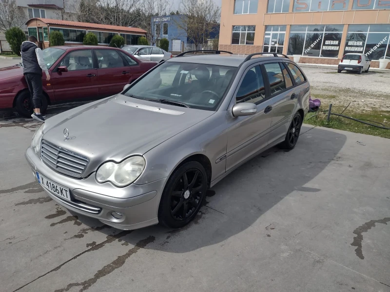 Mercedes-Benz C 220, снимка 1 - Автомобили и джипове - 47249018