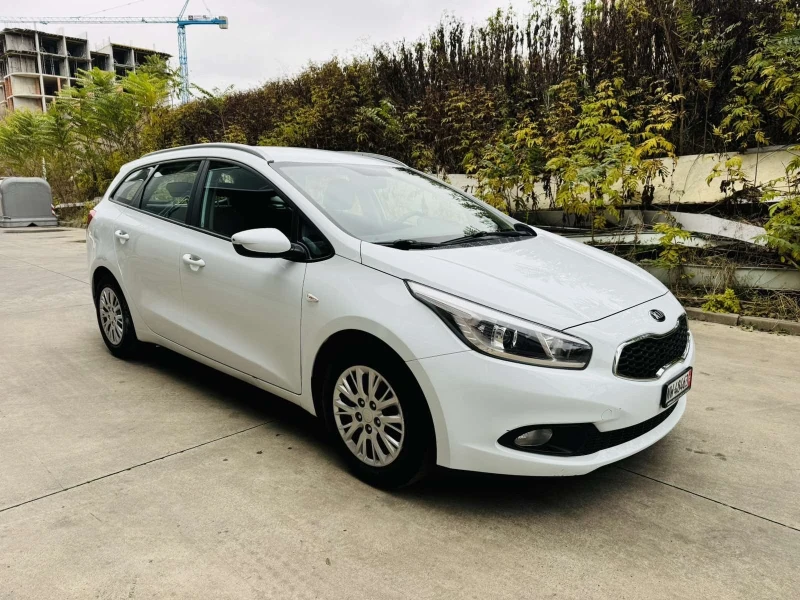 Kia Ceed 1.6i Swiss, снимка 1 - Автомобили и джипове - 47969009