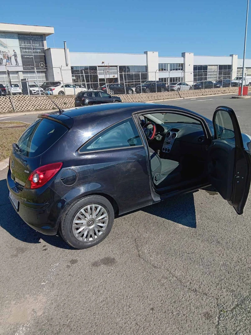 Opel Corsa, снимка 2 - Автомобили и джипове - 49410056