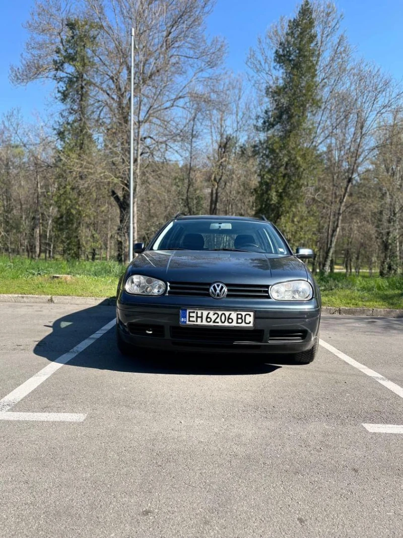 VW Golf, снимка 1 - Автомобили и джипове - 49514320