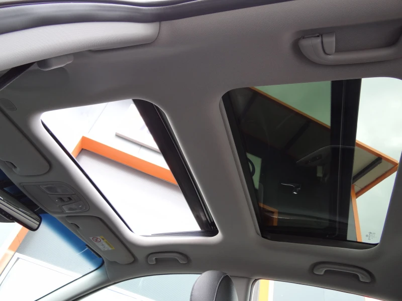 Kia Optima 1.7crdi /Navi/Koja/Panorama/Camera/Xenon/Keyless/, снимка 14 - Автомобили и джипове - 50375134