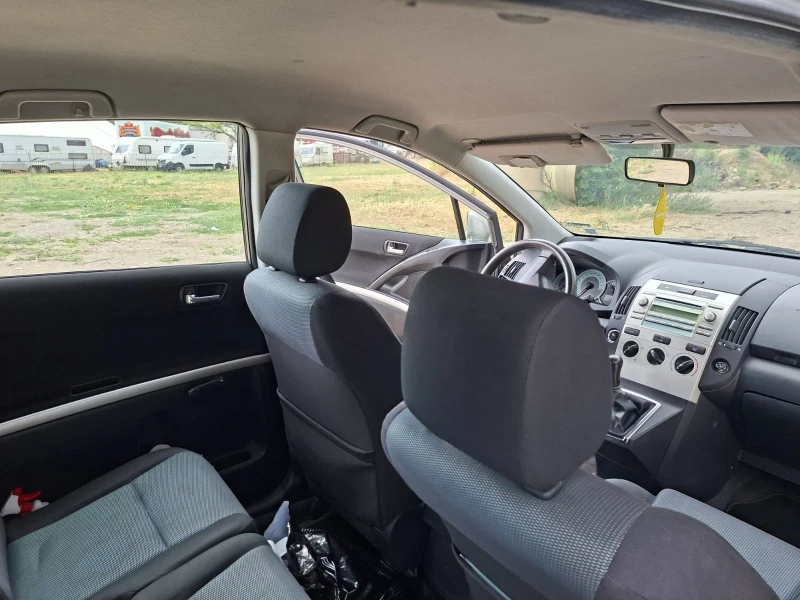 Toyota Corolla verso 1, 6 ГАЗ, снимка 8 - Автомобили и джипове - 52032276