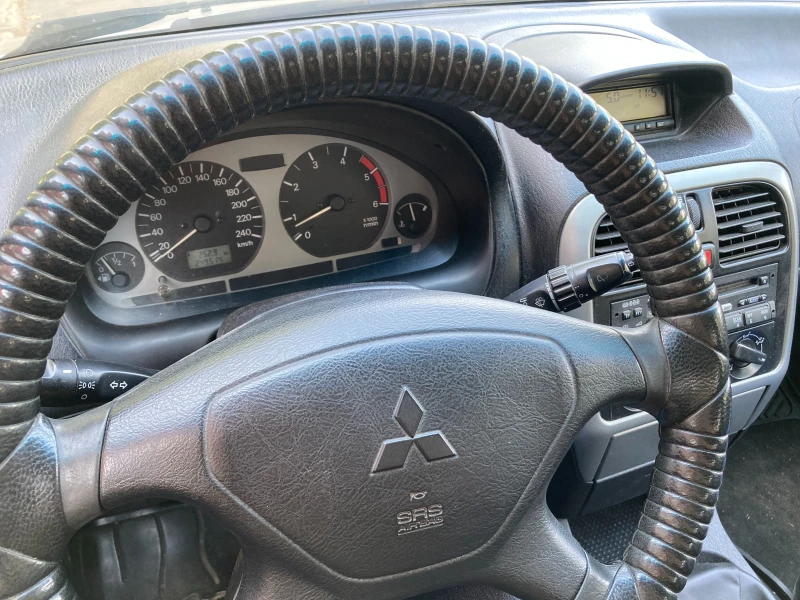 Mitsubishi Carisma, снимка 6 - Автомобили и джипове - 51857024