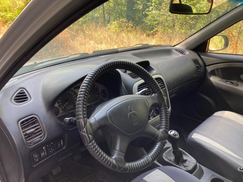 Mitsubishi Carisma, снимка 7 - Автомобили и джипове - 51857024