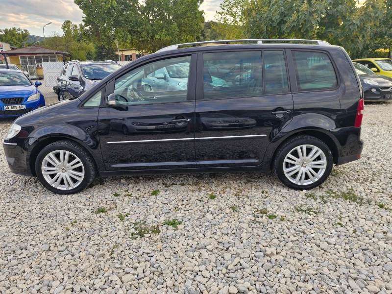 VW Touran 140ps* AC* PDC* КОЖА* , снимка 2 - Автомобили и джипове - 51913910