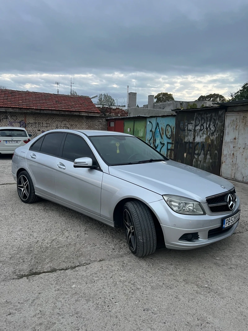 Mercedes-Benz C 220, снимка 2 - Автомобили и джипове - 52592987