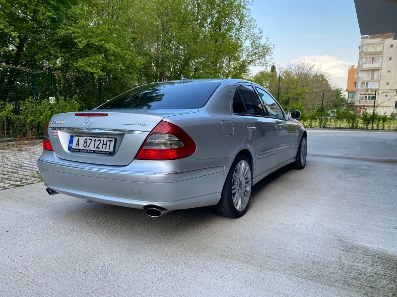 Mercedes-Benz E 320, снимка 4 - Автомобили и джипове - 52955621