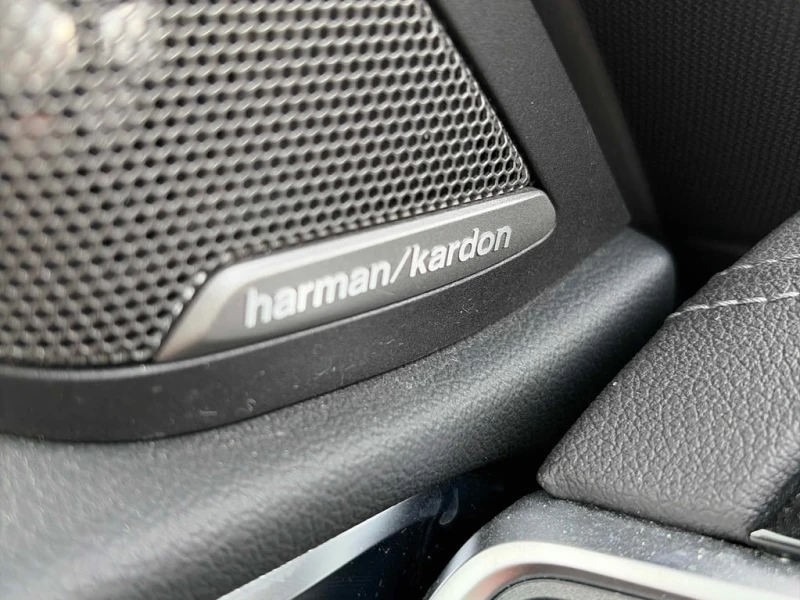 BMW 440 * M440i xDrive / HEADUP / HARMAN CARDON / CARFAX , снимка 12 - Автомобили и джипове - 53235006