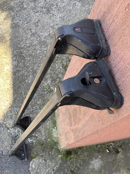 Mitsubishi Carisma, снимка 14 - Автомобили и джипове - 51857024