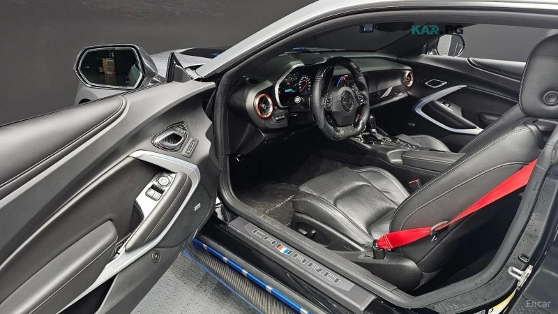 Chevrolet Camaro SS* 6.2* КОЖА* ПОДГРЕВ* ОБДУХВАНЕ* ПАНО* НАВИ* КАМ, снимка 10 - Автомобили и джипове - 55338724