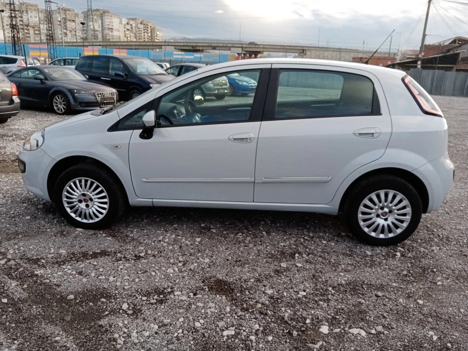 Fiat Punto 1, 4 GNG - изображение 6