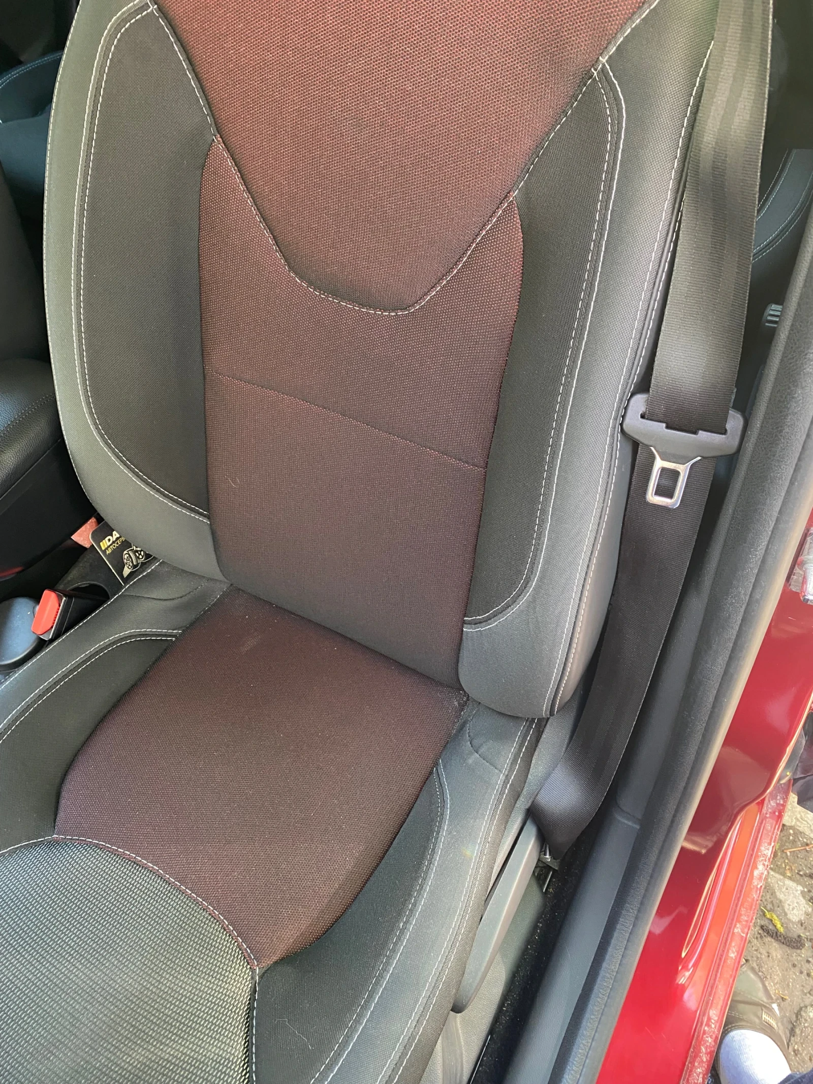 Renault Clio Комби - изображение 6