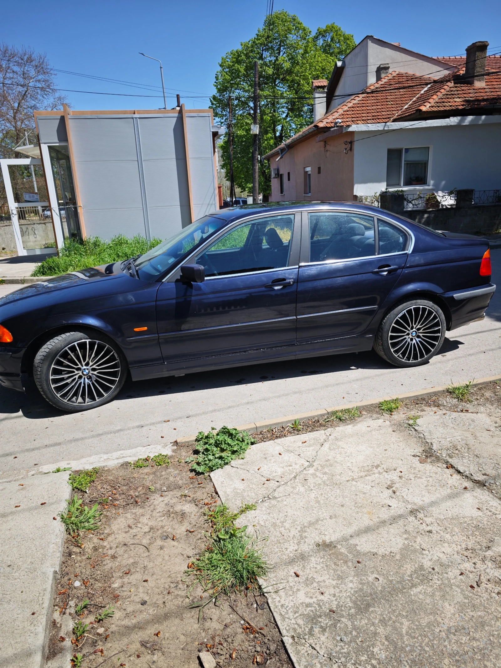 BMW 323 2.5 170кс - изображение 9