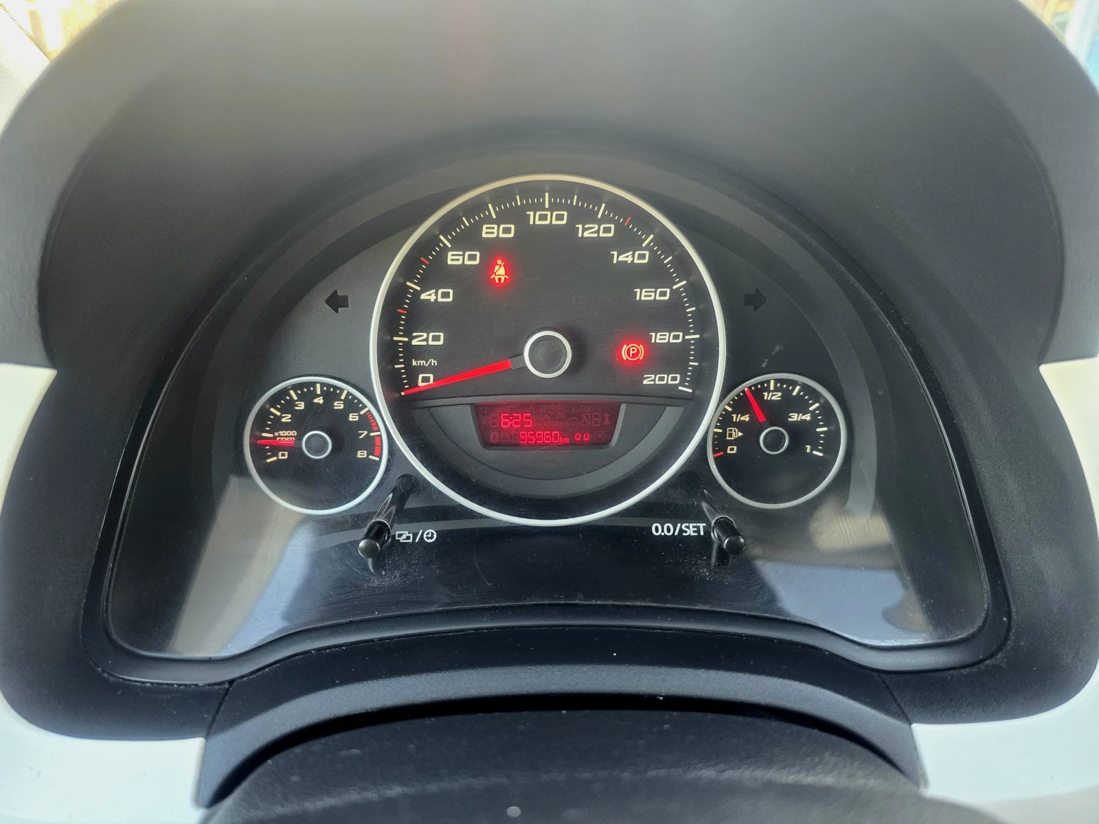 Seat Mii 95хил.км/1.0i - изображение 10