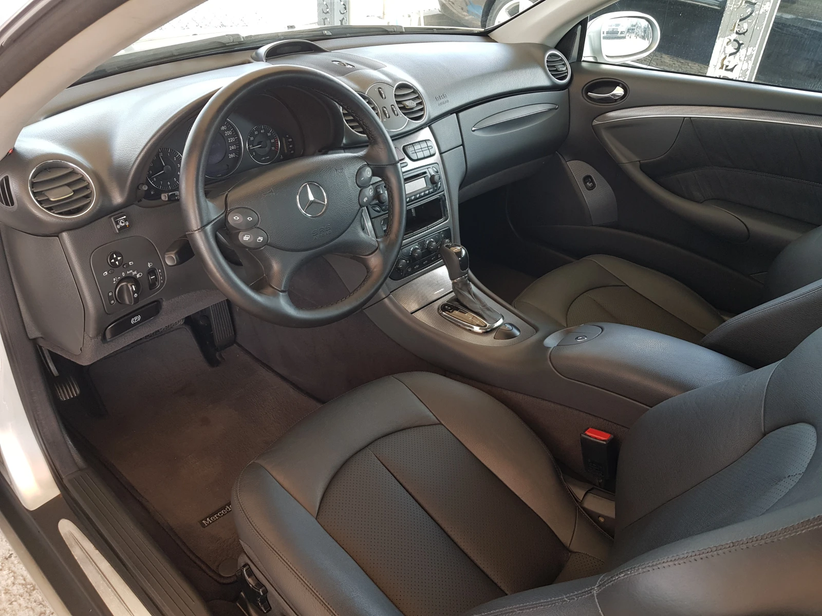 Mercedes-Benz CLK 200 KOMPRESSOR ГАЗОВ ИНЖЕКЦИОН АВТОМАТИК ИТАЛИЯ | Mobile.bg — изображение 11