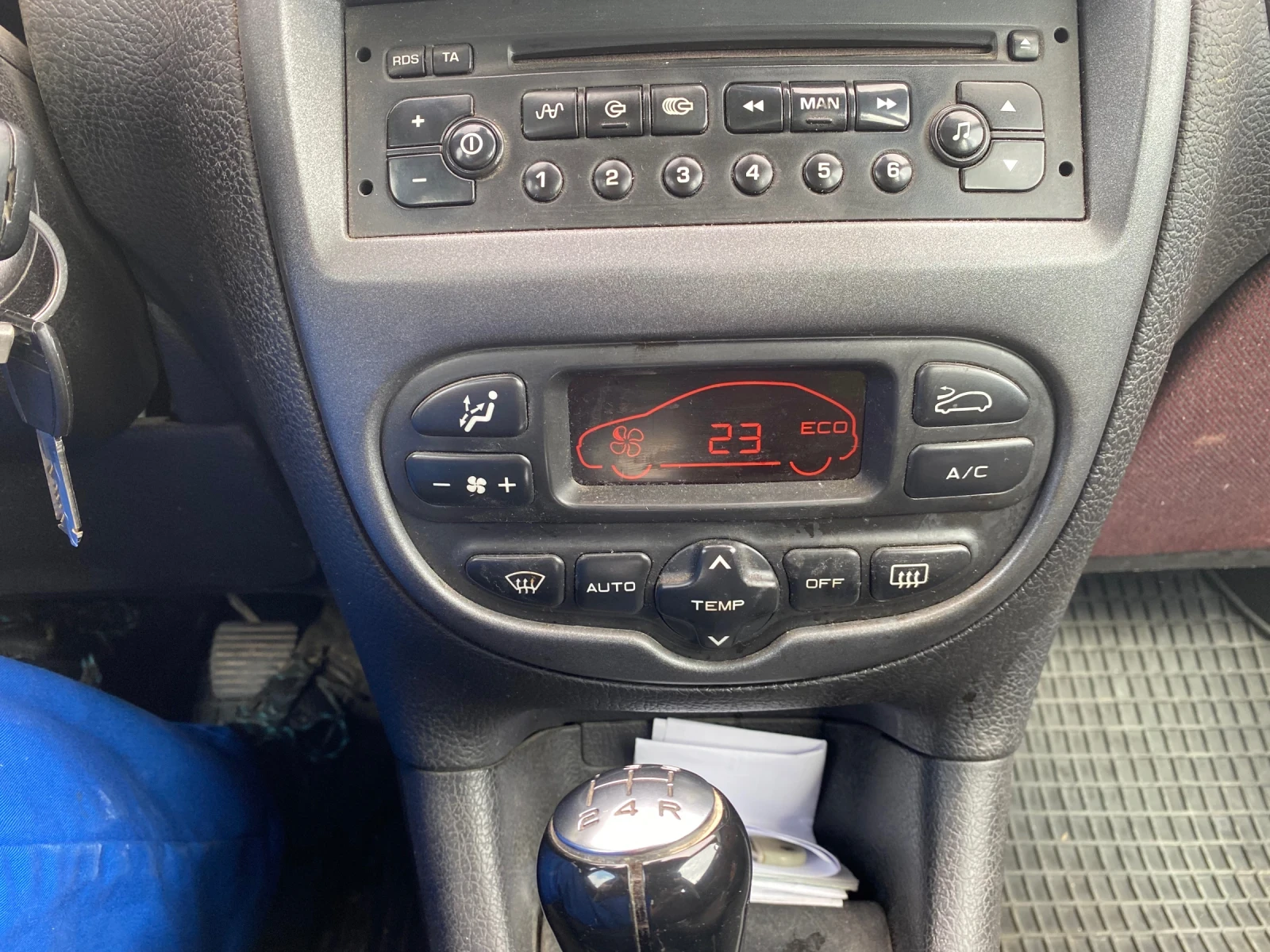 Peugeot 206 SW 2, 0 HDI 90 кс - изображение 5