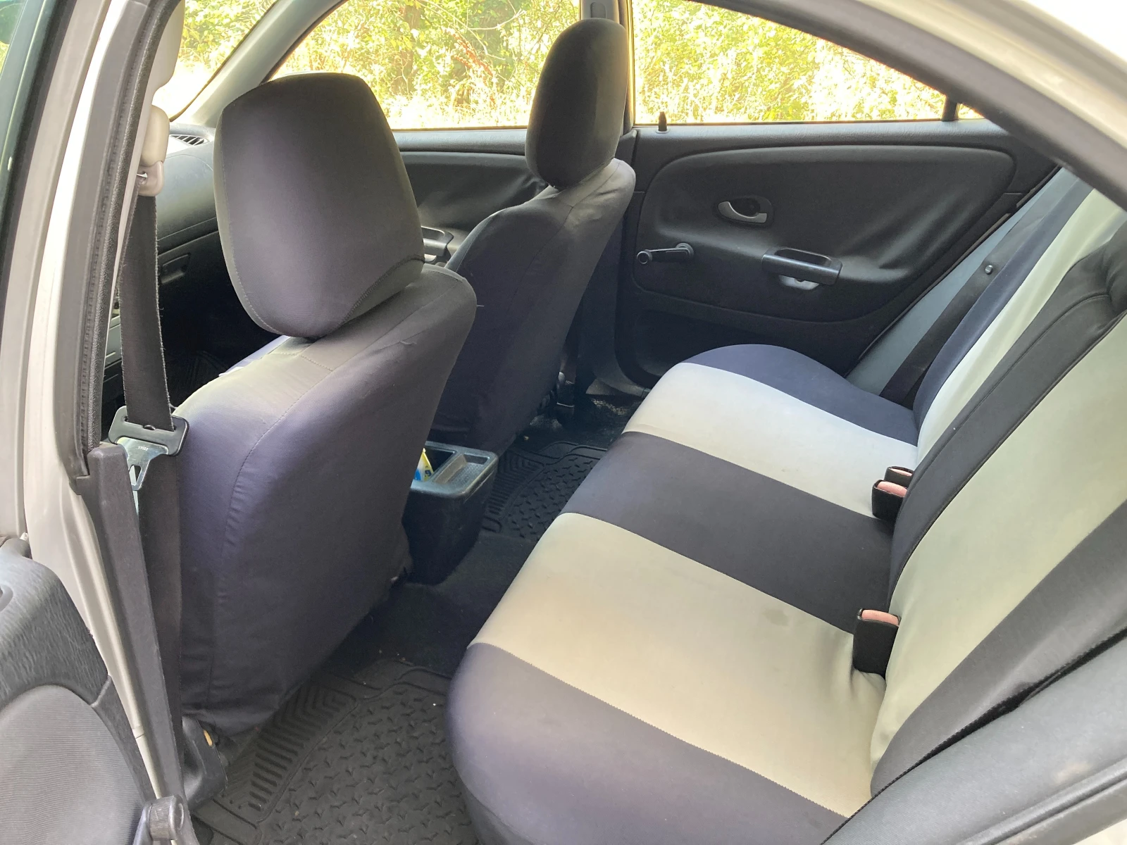 Mitsubishi Carisma  - изображение 8