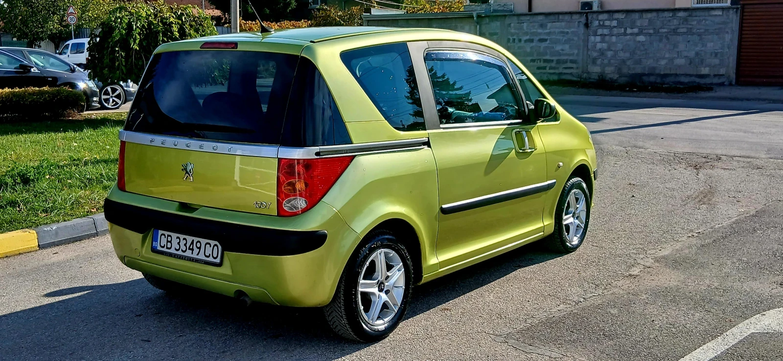 Peugeot 1007 1.4 HD 125 000 км  - изображение 4