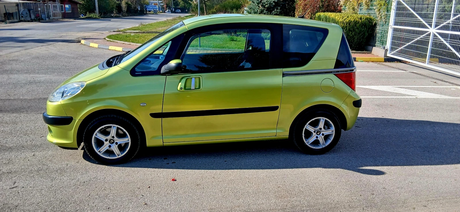 Peugeot 1007 1.4 HD 125 000 км  - изображение 9