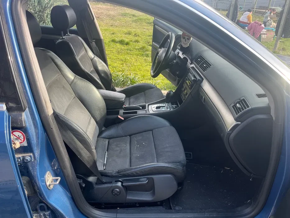 Audi A4 1.8 T, снимка 3 - Автомобили и джипове - 53712043