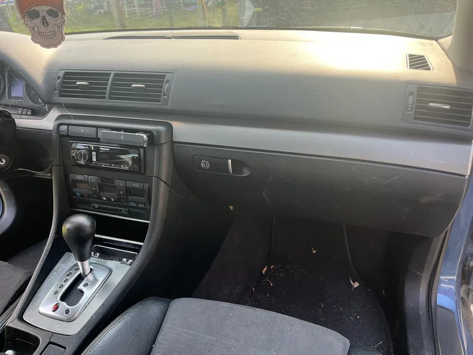 Audi A4 1.8 T, снимка 5 - Автомобили и джипове - 53712043