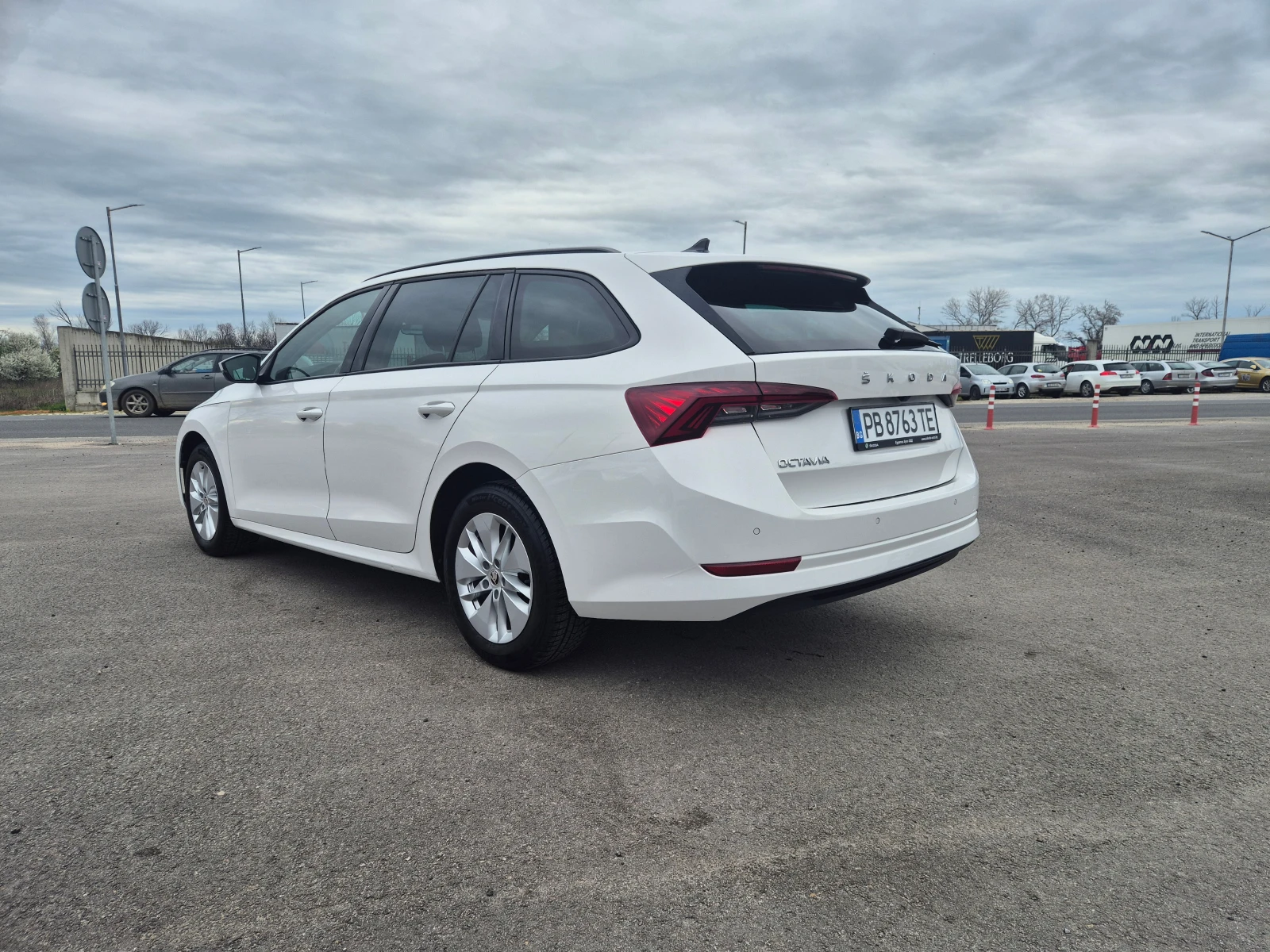 Skoda Octavia С Гаранция 2.0-А/Т-150кс, снимка 3 - Автомобили и джипове - 54030322