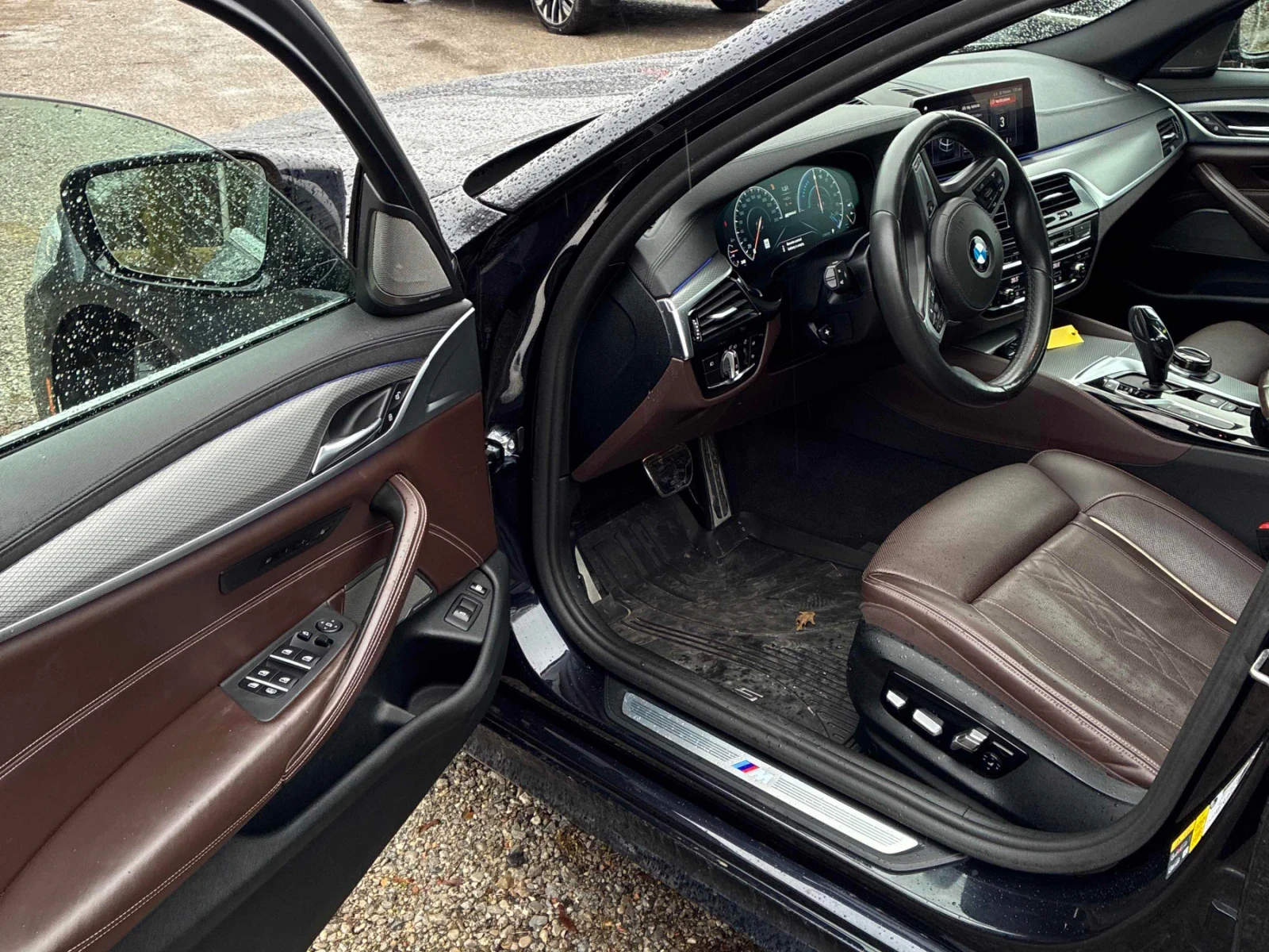 BMW 530 HYBRID * INDIVIDUAL * ОБДУХВАНЕ * ПАНОРАМА * , снимка 5 - Автомобили и джипове - 54162159