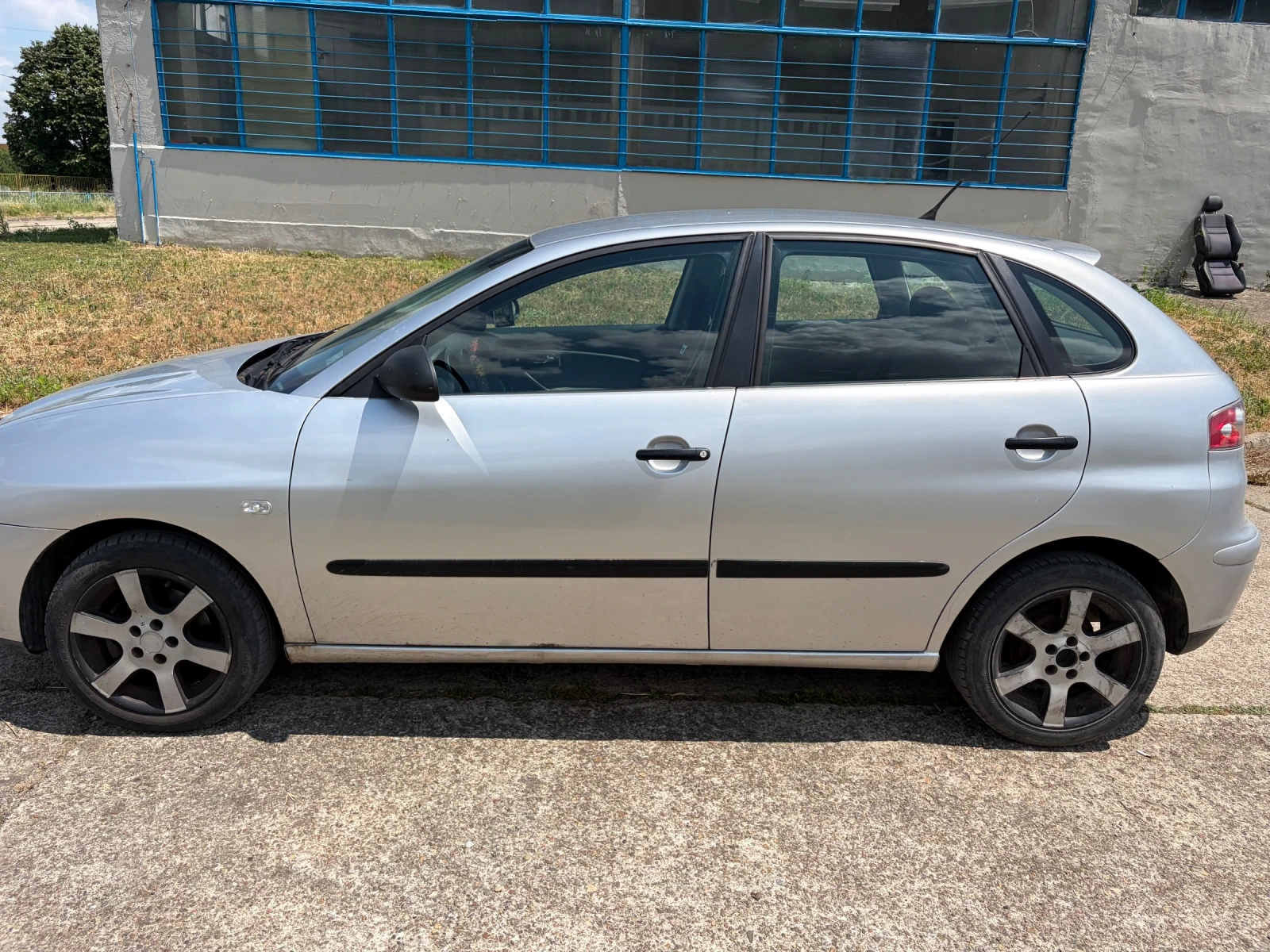 Seat Ibiza 1.9 SDI, снимка 4 - Автомобили и джипове - 55242306