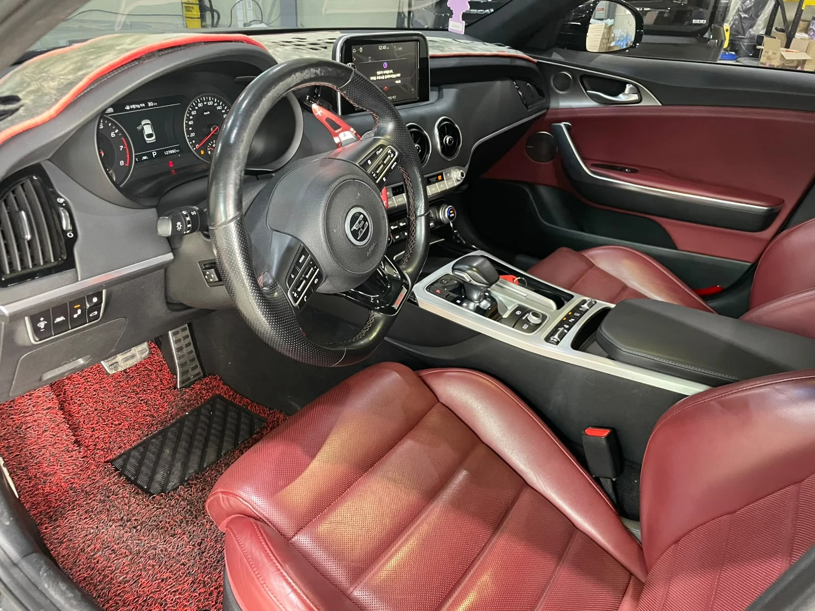 Kia Stinger 3.3 Turbo AWD ! GT !, снимка 8 - Автомобили и джипове - 55284269
