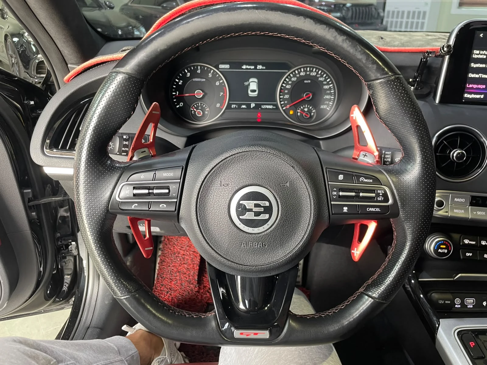 Kia Stinger 3.3 Turbo AWD ! GT !, снимка 14 - Автомобили и джипове - 55284269