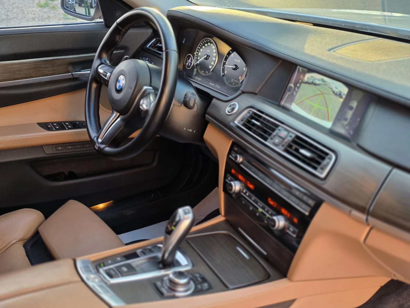 BMW 740 4.0D x-Drive 306 k.c. , снимка 13 - Автомобили и джипове - 55304561