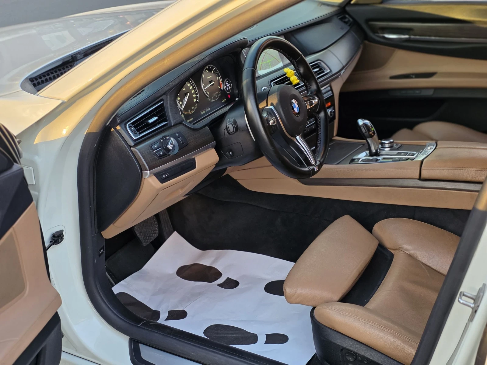 BMW 740 4.0D x-Drive 306 k.c. , снимка 8 - Автомобили и джипове - 55304561