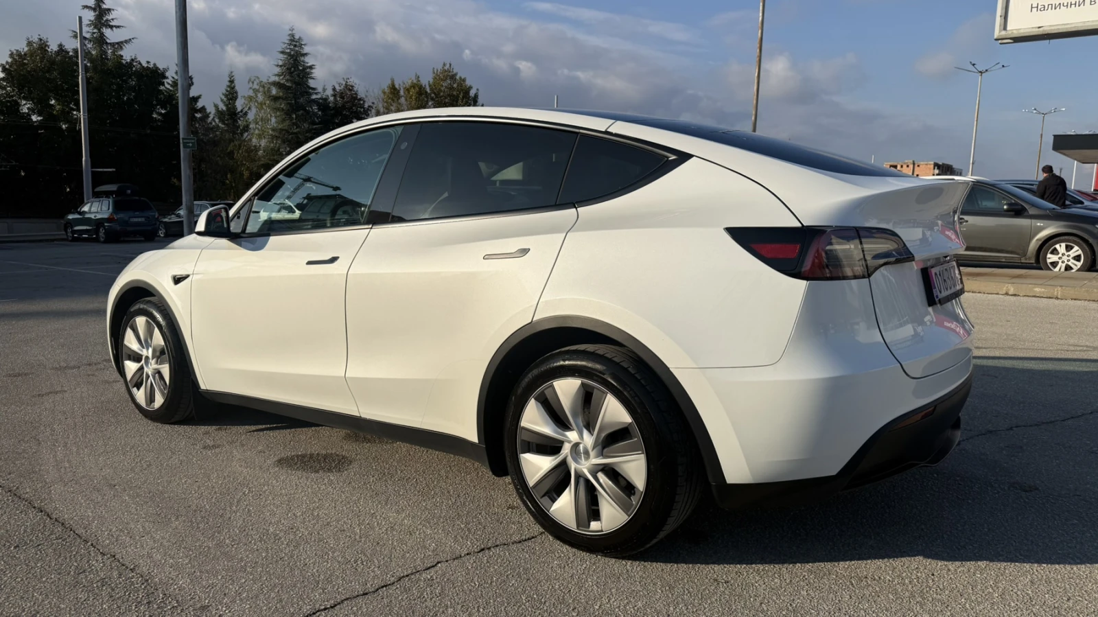 Tesla Model Y LONG RANGE DUAL MOTOR, снимка 10 - Автомобили и джипове - 56509114