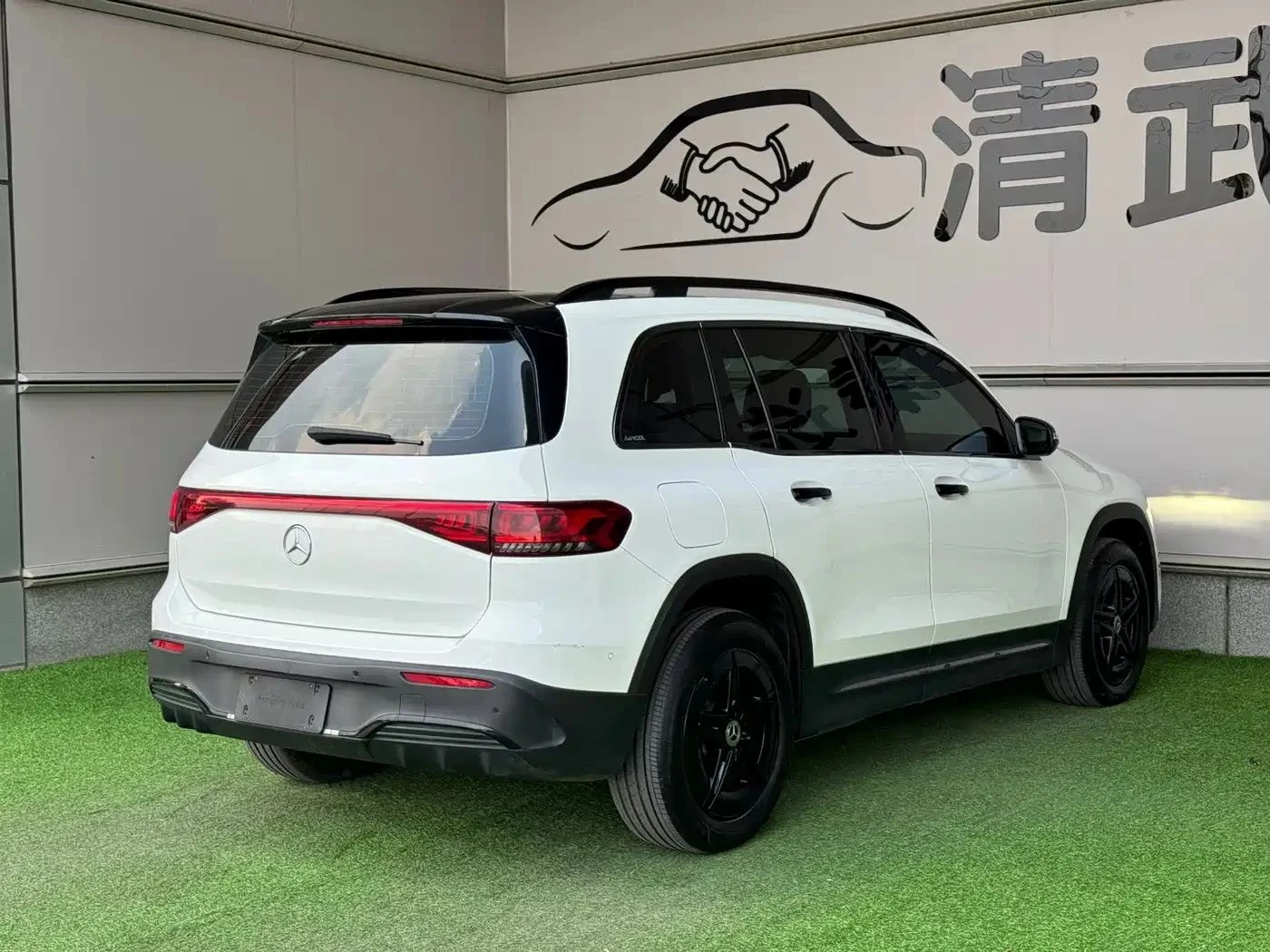Mercedes-Benz EQB, снимка 6 - Автомобили и джипове - 56685151