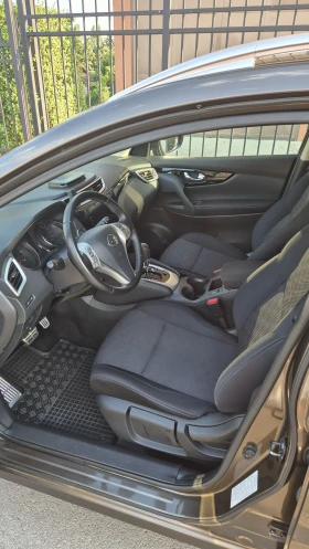 Nissan Qashqai 1.6 dCi Авт  130000 км   Пано 360   НОВА ЦЕНА, снимка 9
