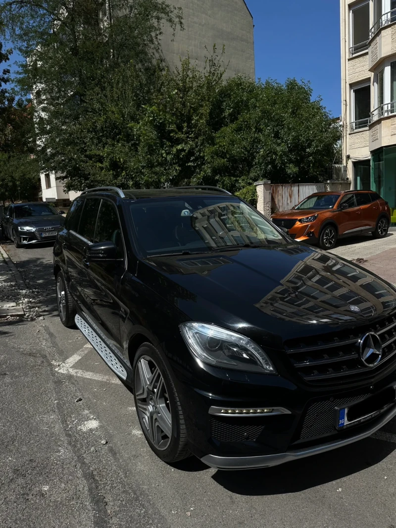 Mercedes-Benz ML 63 AMG, снимка 11 - Автомобили и джипове - 47027464