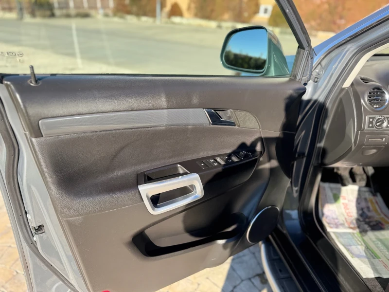 Opel Antara, снимка 10 - Автомобили и джипове - 53017970