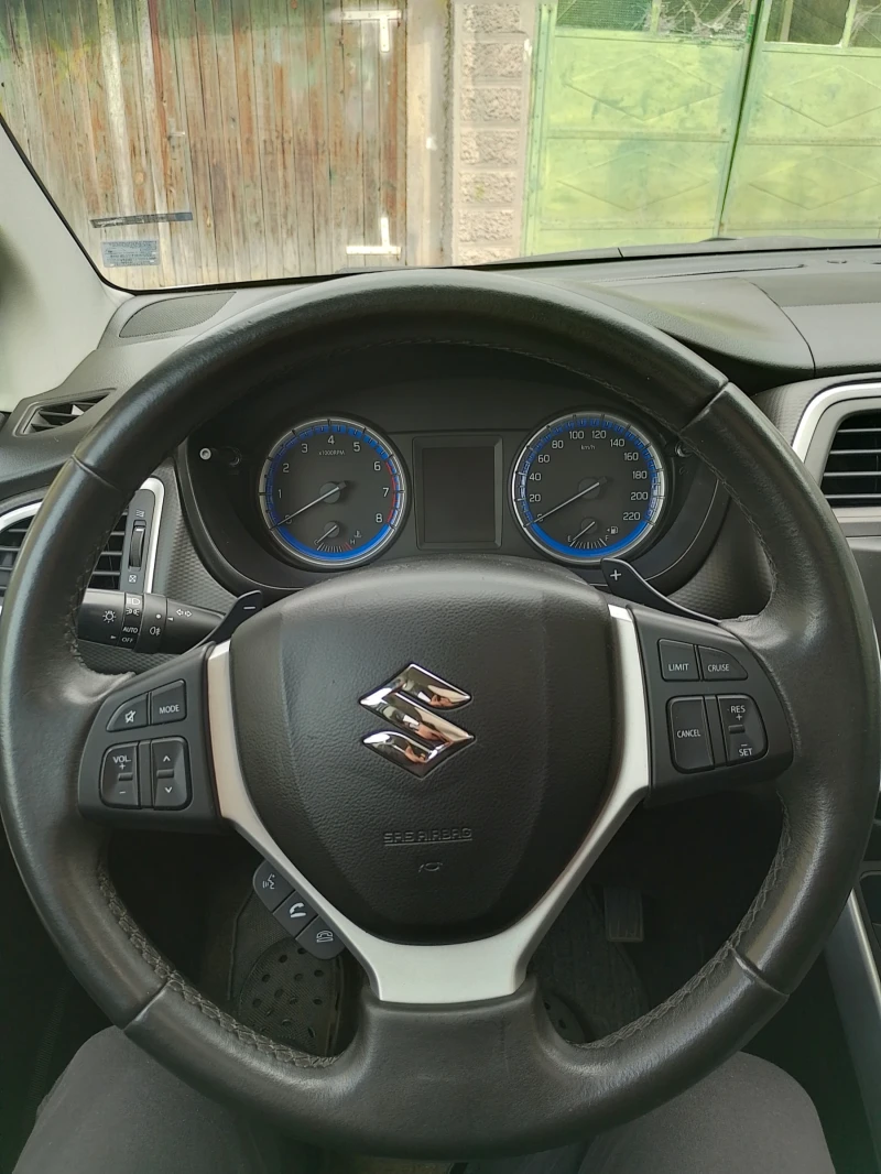 Suzuki SX4 S-Cross, снимка 6 - Автомобили и джипове - 53219116