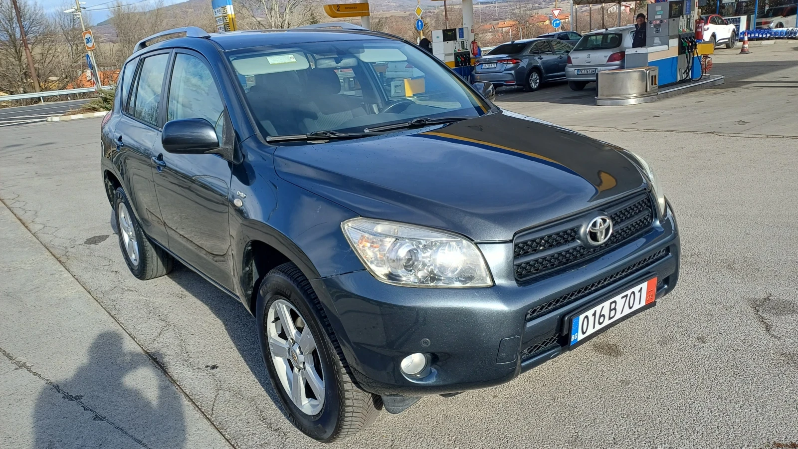 Toyota Rav4 2.2D4D 166 000km - изображение 2