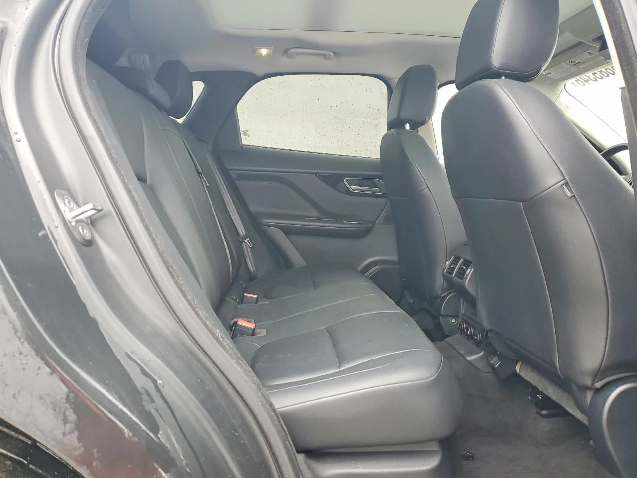 Jaguar F-PACE 2.0l Premium, снимка 11 - Автомобили и джипове - 54116745