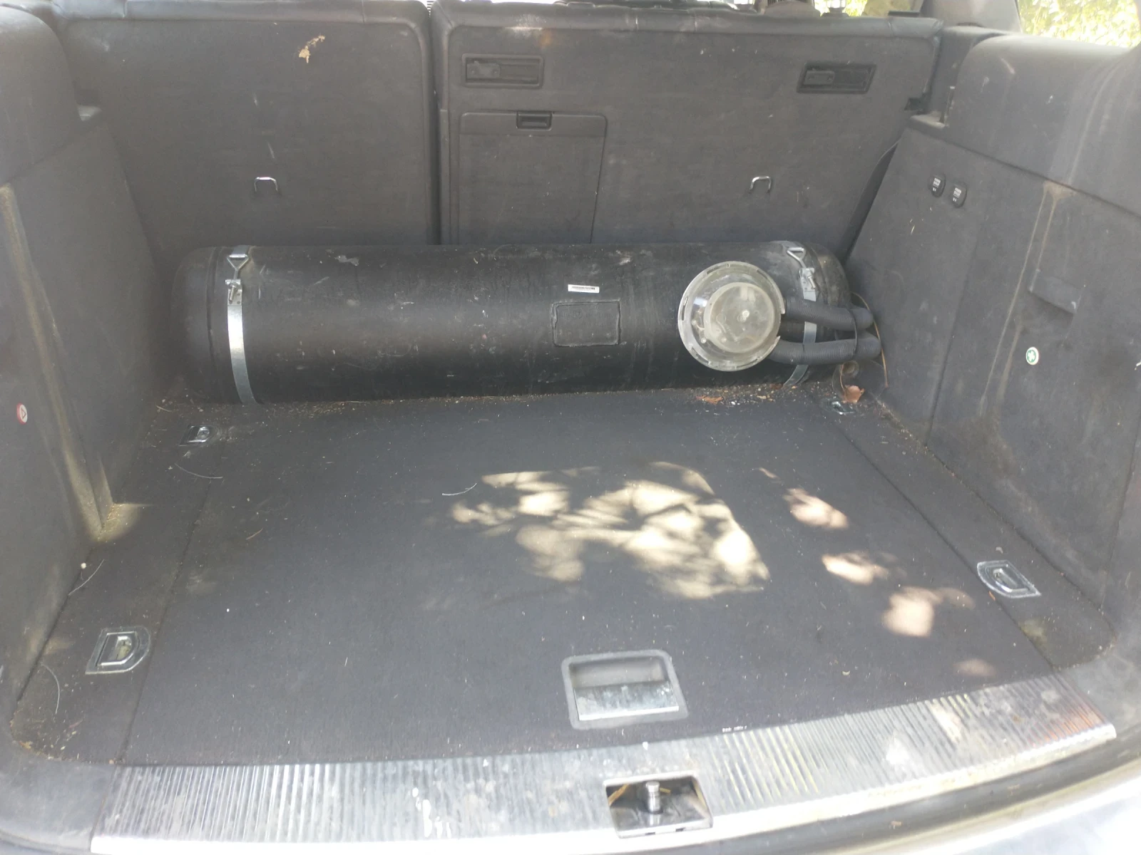 VW Touareg, снимка 4 - Автомобили и джипове - 54848913