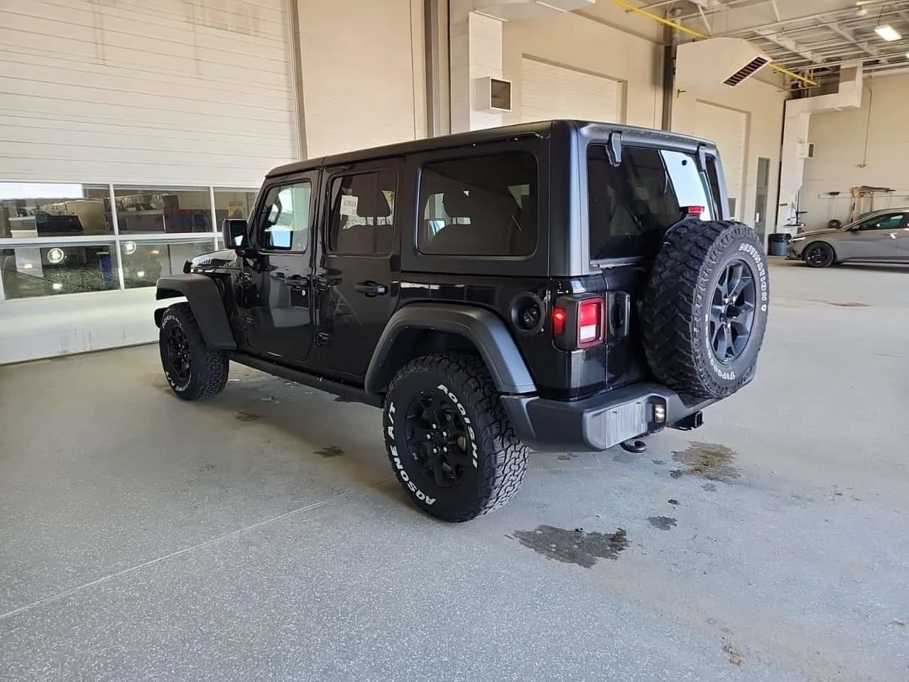 Jeep Wrangler * Unlimited Willys 4x4 * 2 КЛЮЧА * ПОДГРЕВ , снимка 2 - Автомобили и джипове - 55158894