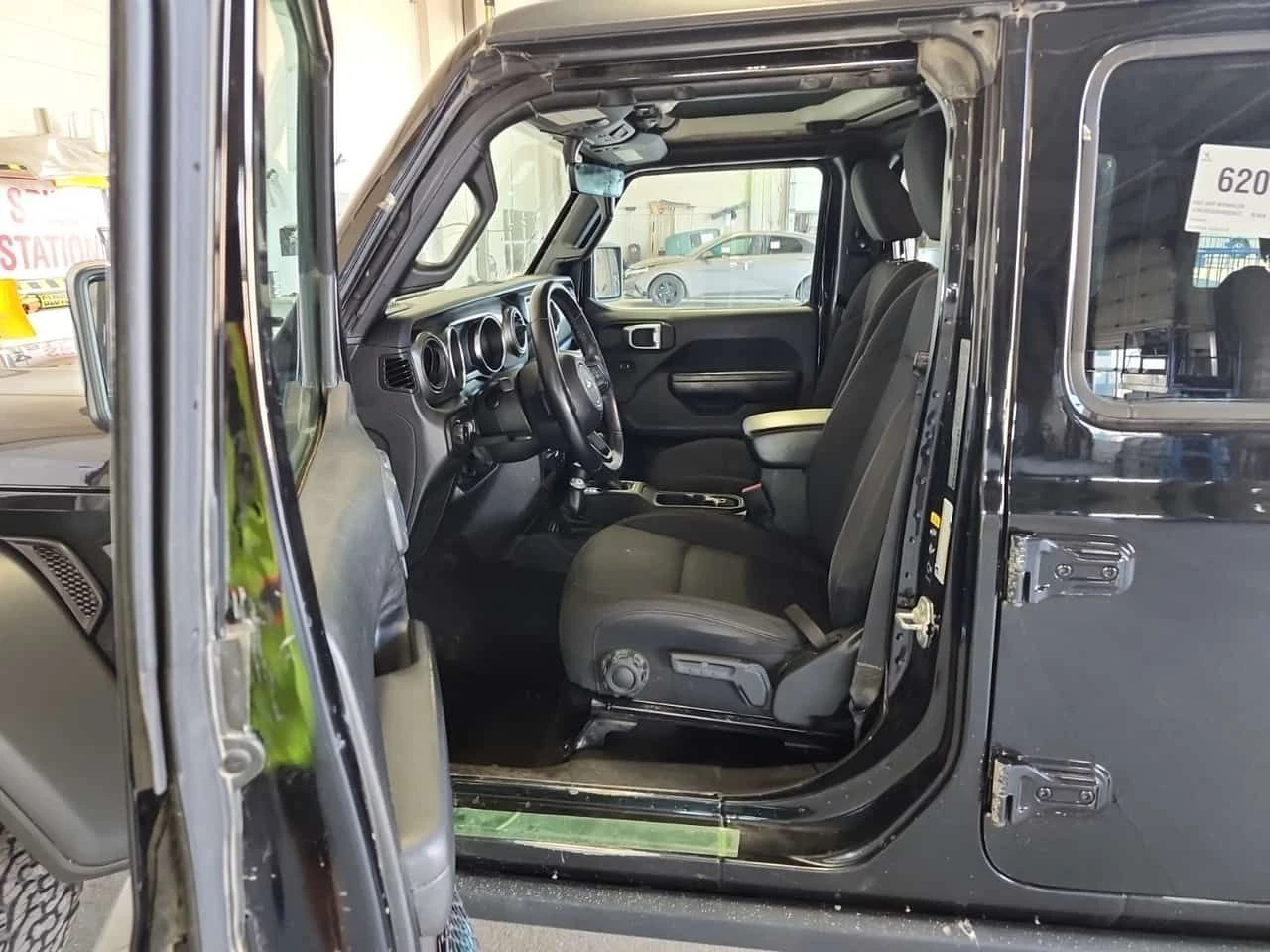 Jeep Wrangler * Unlimited Willys 4x4 * 2 КЛЮЧА * ПОДГРЕВ , снимка 6 - Автомобили и джипове - 55158894