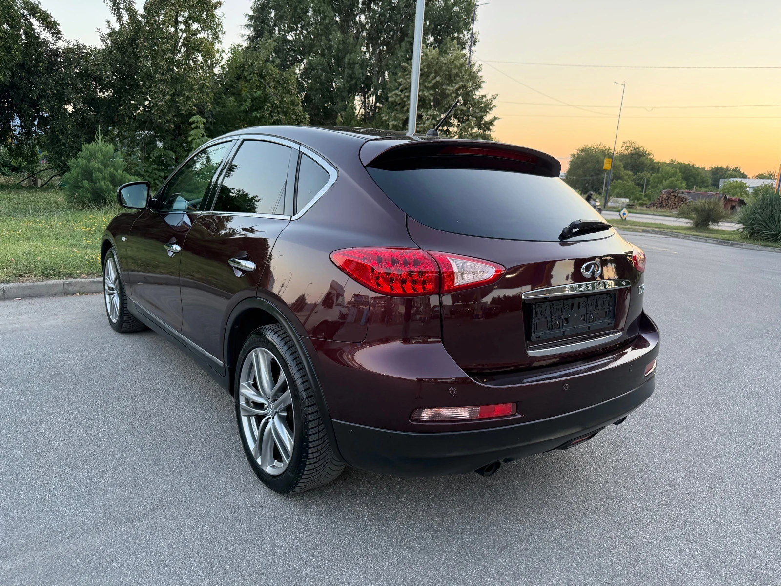 Infiniti Ex37 GT Luxury, снимка 3 - Автомобили и джипове - 55245213